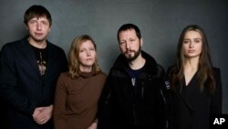 Direktor fotografije Jevgenij Maloletka, producentkinja "Frontlajna" Mišel Mizner, reditelj Mstislav Černov i producentkinja Vasilisa Stepanenko