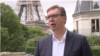 Francuski predsednik Emanuel Makron, desno, prisustvuje onlajn sastanku sa premijerom Kosova Avdulahom Hotijem, predsednikom Srbije Aleksandrom Vučićem, nemačkom kancelarkom Anelom Merkel, u Jelisejskoj palati, 10. jula 2020. (Foto: AP Photo/Christophe Ena, Pool)