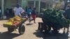 Bathwele Amagabha Avuzayo Abathengisa Impahla Emigwaqweni