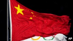 在2021年東京奧運前，有23名中國游泳選手對曲美他嗪檢測呈陽性。 世界反興奮劑機構（WADA）被批對此秘而不宣，中國隊員獲準繼續參賽並奪取多面獎牌。 （美聯社畫面）