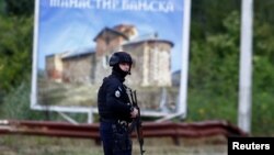 ARHIVA - Kosovski policajac u selu Banjska (Foto: REUTERS/Ognen Teofilovski)