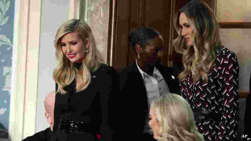 Başkan Trump'ın kızı Ivanka da dahil aile üyeleri Birliğin Durumu konuşmasını izlemek için Kongre Binası'ndaydı
