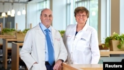Dru Vajsman i Katalin Kariko pronalaskom kovid vakcine pomogli su svetu da se izbori sa pandemijom (Foto: Peggy Peterson Photography/Penn Medicine/Handout via REUTERS)
