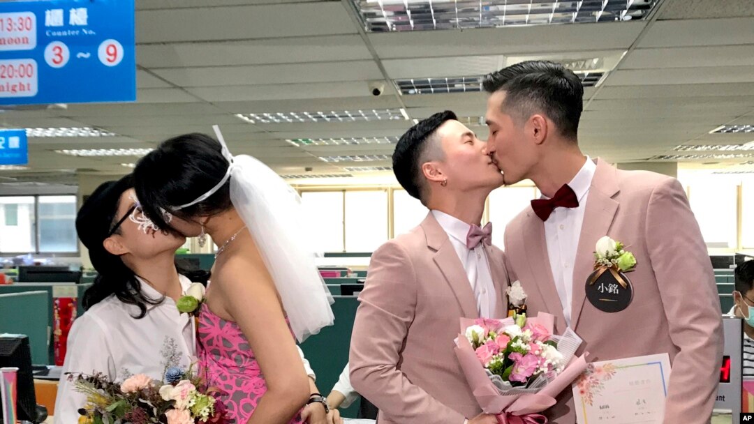 台灣兩對同性戀伴侶2019年5月24日在台北舉行合法的同性婚禮。