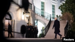 Predsednik Donald Tramp vraća se sa Floride u Belu kuću, u Vašingtonu, 27. januara 2025.
