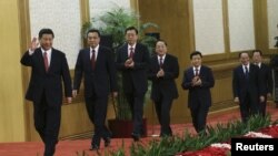 中共新的政治局常委11月15日与媒体见面