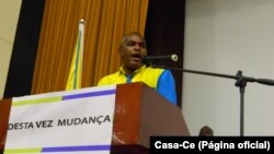 Abel Chivukuvuvu, Casa-CE, Angola
