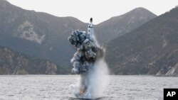 2016年4月24日朝鲜水下试射导弹