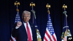Presidenti Donald Trump gjatë aktivitetit për Mëngjesin e Lutjeve (Uashington, 6 shkurt 2025)