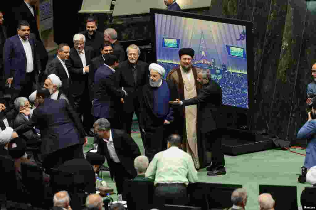 حاشیه‌های مراسم تحلیف مسعود پزشکیان، نهمین رئیس دولت جمهوری اسلامی