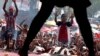 Dangdut dan Pelecehan Seksual yang Terselip di Uang Saweran