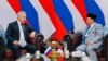Sekretaris Dewan Keamanan Rusia Sergei Shoigu (kiri), yang menjabat sebagai Menteri Pertahanan Rusia antara tahun 2012 dan 2024, bertemu dengan Presiden Indonesia Prabowo Subianto di Istana Kepresidenan, Jakarta, 25 Februari 2025 . (Foto: Handout/ ISTANA PRESIDEN INDONESIA/AFP)