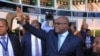 Président Félix Tshisekedi na bokomi na ye na Widhoek, Namibie, le 26 février 2019. (Facebook/Fatshi News)
