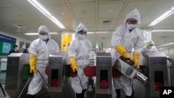 Najveći strah epidemiologa se obistionio danas kada je prvi zaraženi registrovan u Africi, Foto: (AP Photo/Ahn Young-joon)
